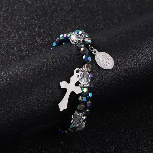 6mm Acrylic Beads Cross Pendant Bracelet - Picture 3 of 6